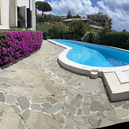 Apartamento Welcome Riviera Nautilus 11- Vista Mare-posto Macchina Individuale-only One Car-piscina Condominiale Estiva-attrezzatissimo Rapallo
